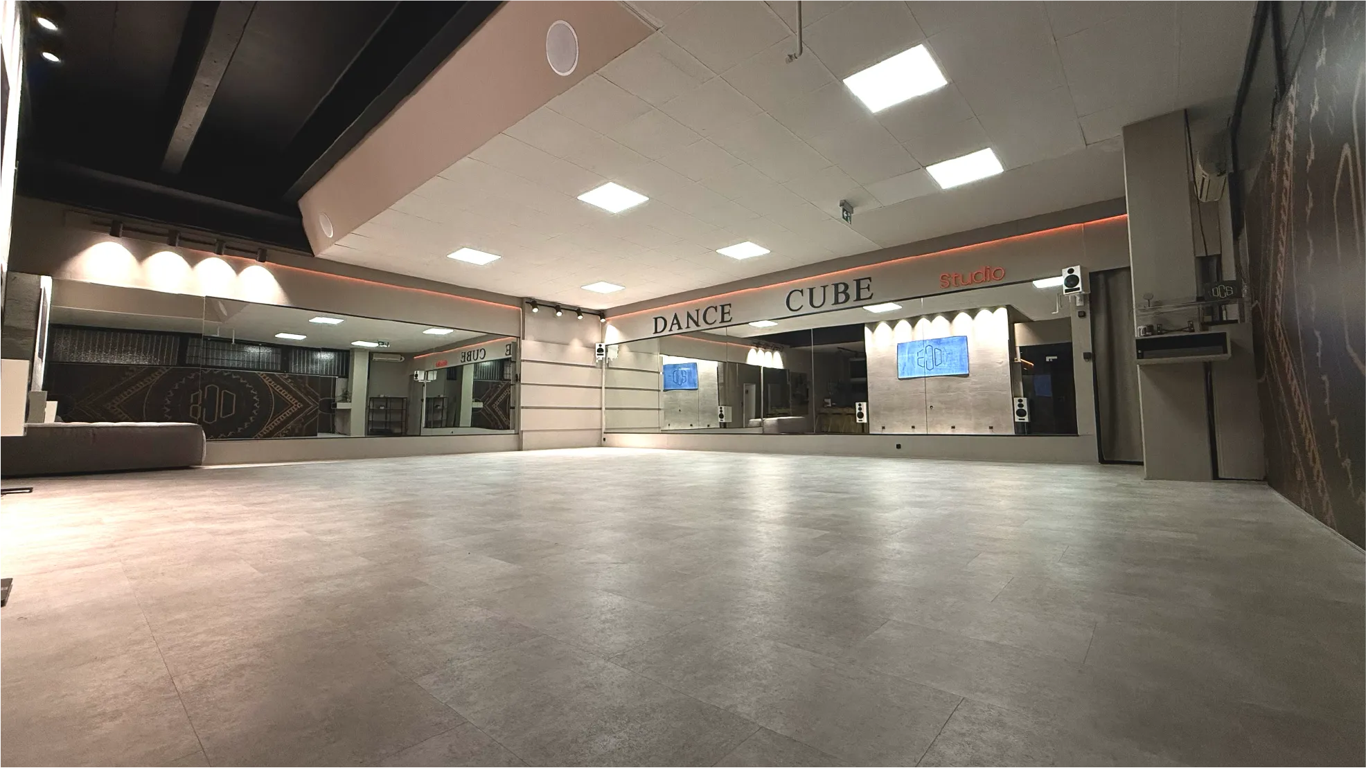 Dance Cube Studio von innen